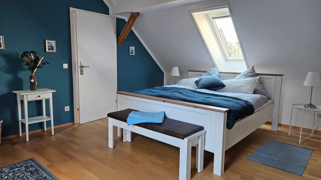 Schlafzimmer im familienfreundlichen Ferienhaus Pathe
